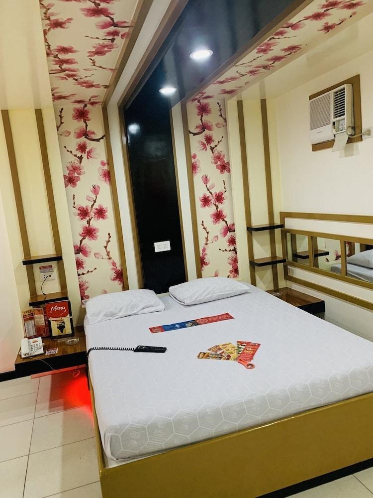 Hotel Sogo Tarlac Exterior photo