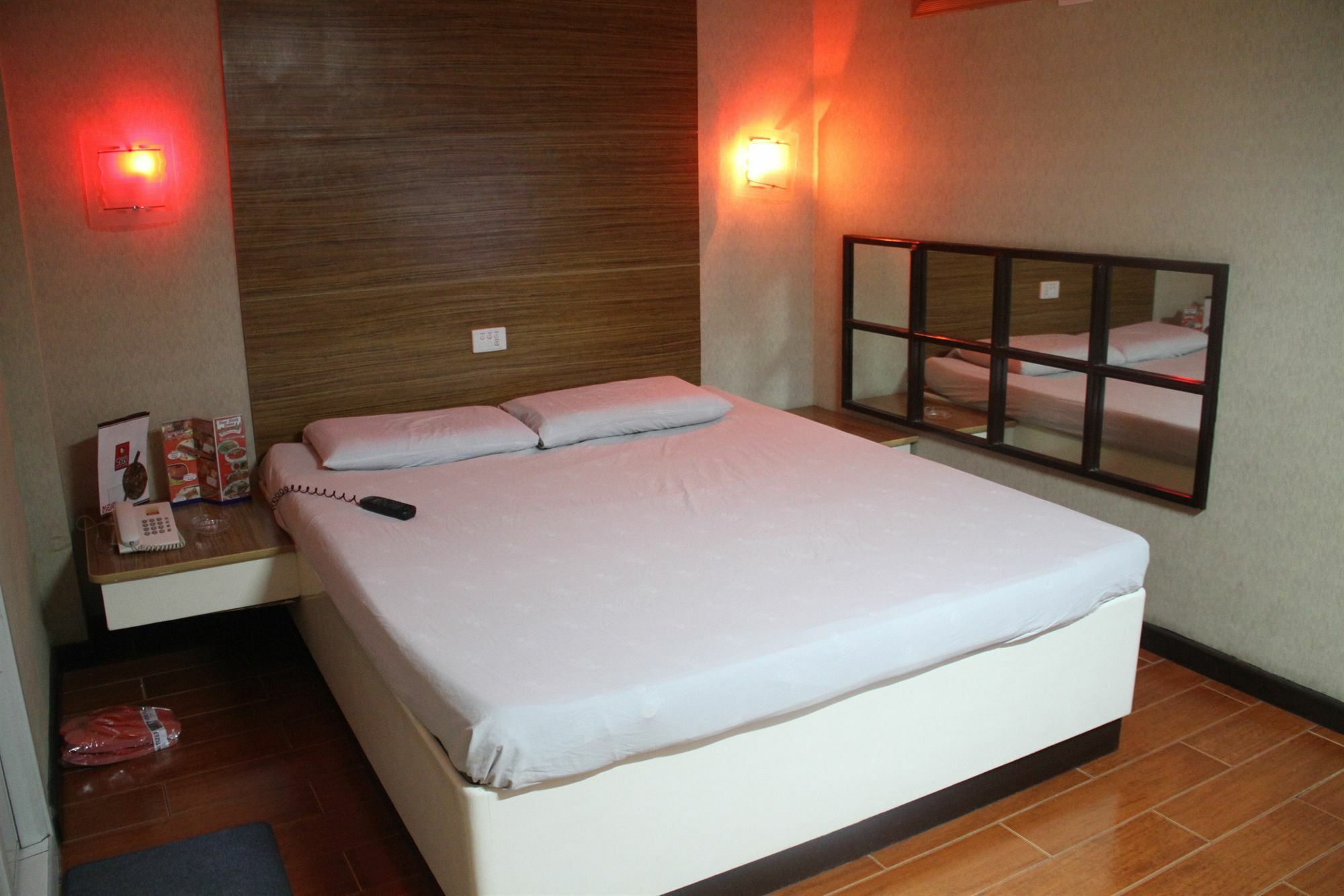 Hotel Sogo Tarlac Exterior photo